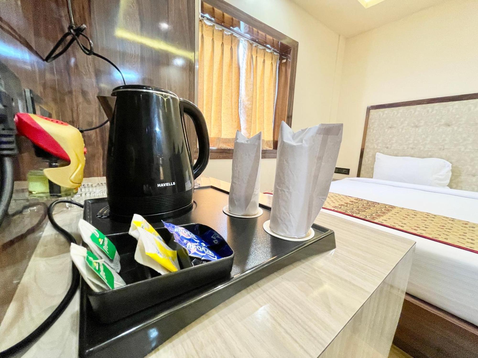 Hotel A One Pride ! Fully-air-conditioned-hotel Near-sea-beach-&-temple With-lift-and-parking-facility Restaurant-availability 4*