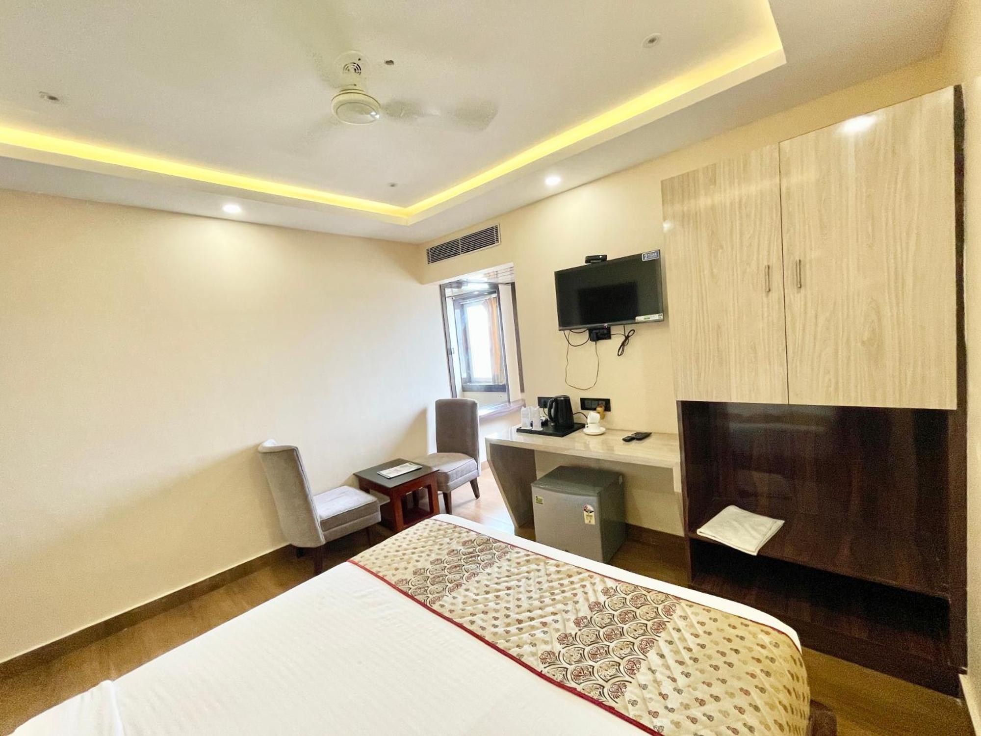 A One Pride ! Fully-air-conditioned-hotel Near-sea-beach-&-temple With-lift-and-parking-facility Restaurant-availability Hotel 4*