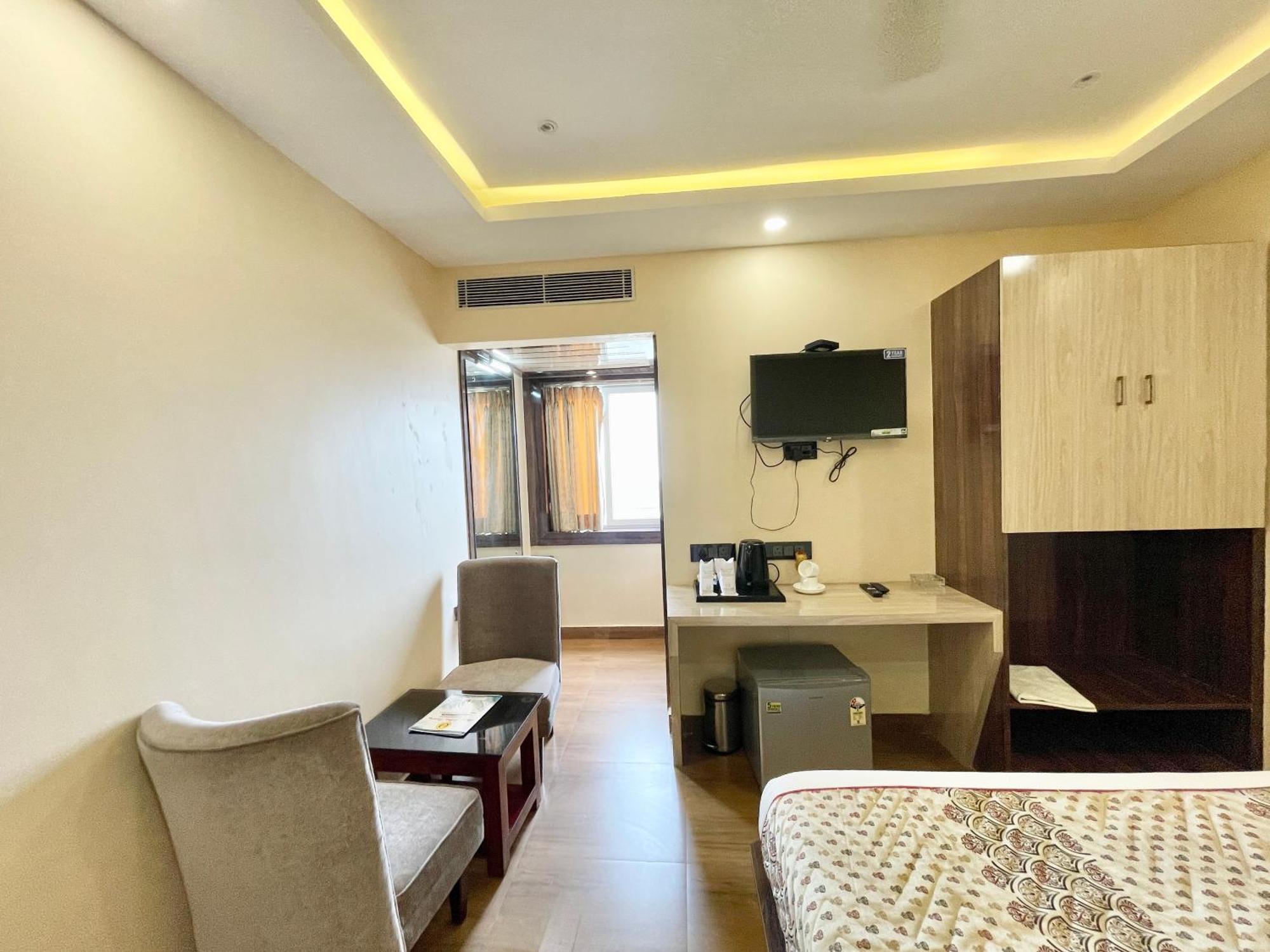 A One Pride ! Fully-air-conditioned-hotel Near-sea-beach-&-temple With-lift-and-parking-facility Restaurant-availability Hotel