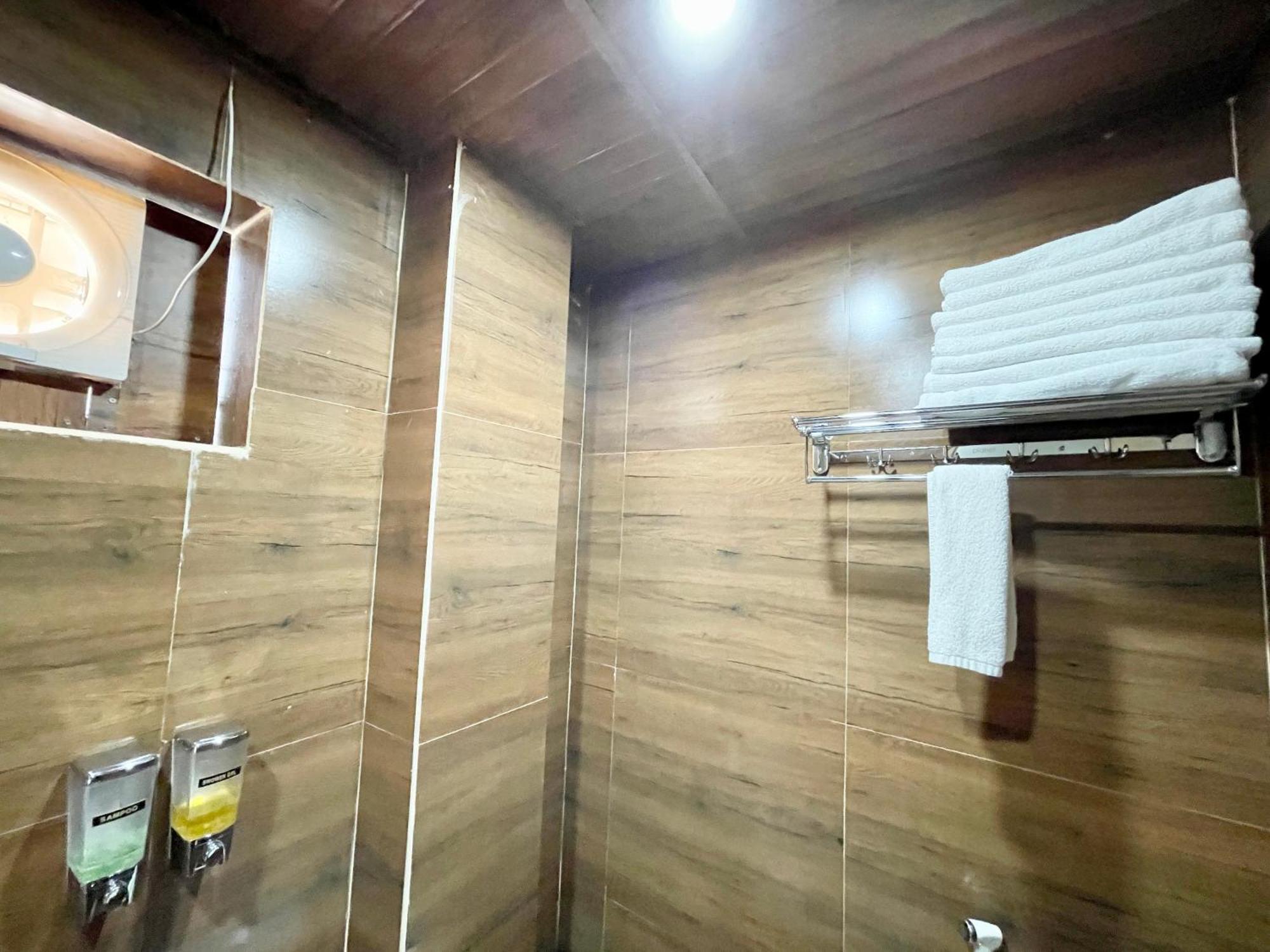 A One Pride ! Fully-air-conditioned-hotel Near-sea-beach-&-temple With-lift-and-parking-facility Restaurant-availability 4*