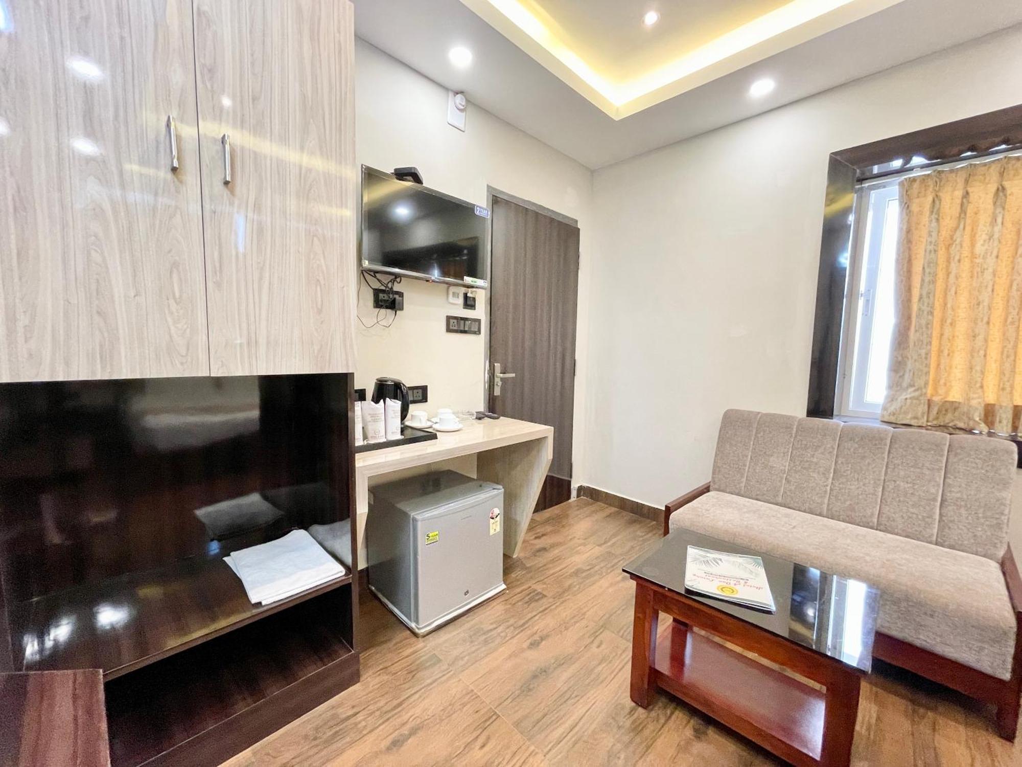 Hotel A One Pride ! Fully-air-conditioned-hotel Near-sea-beach-&-temple With-lift-and-parking-facility Restaurant-availability 4*