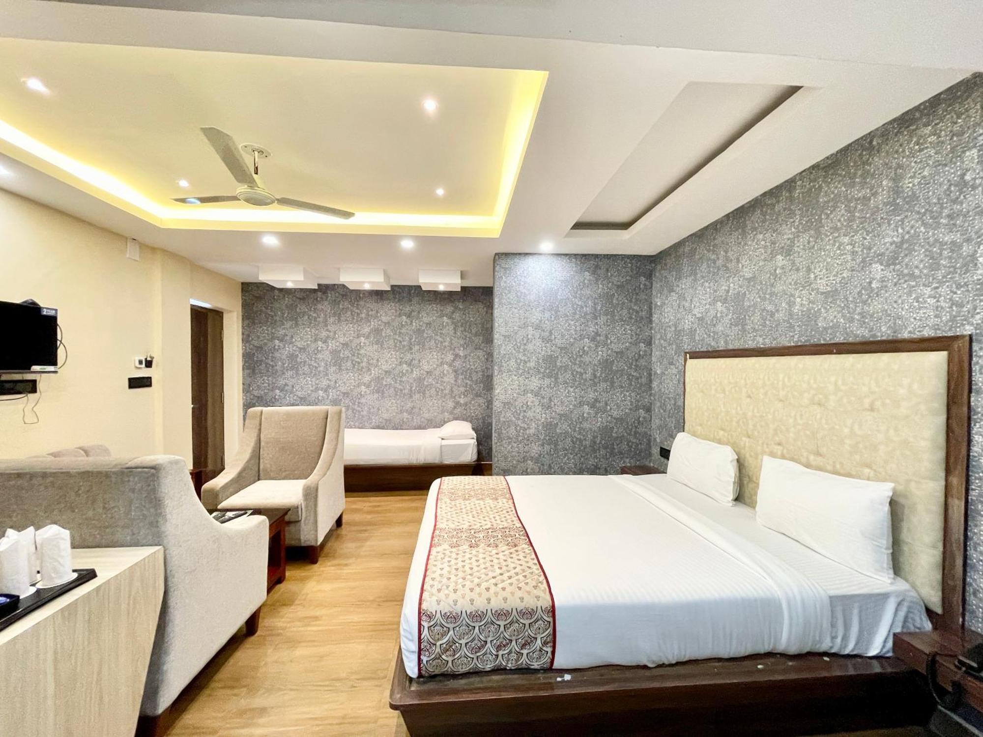 A One Pride ! Fully-air-conditioned-hotel Near-sea-beach-&-temple With-lift-and-parking-facility Restaurant-availability Hotel